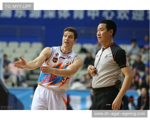 高尔夫马拉松:爆冷击败对手